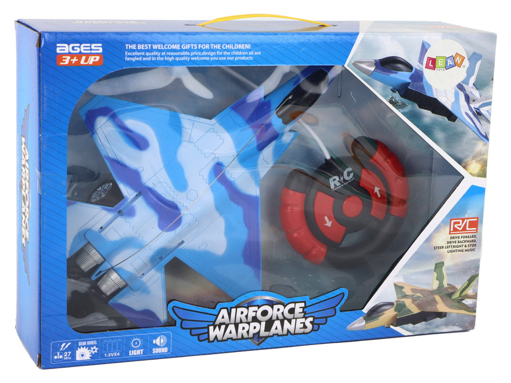 Dálkově ovládaný stíhací letoun – se zvuky a světly