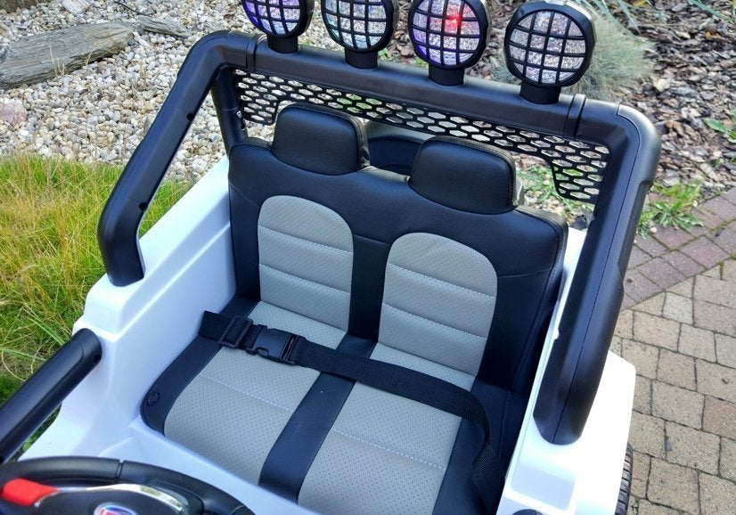 Dětské elektrické auto Jeep S2388 – 4x45W bílé | akumulátor