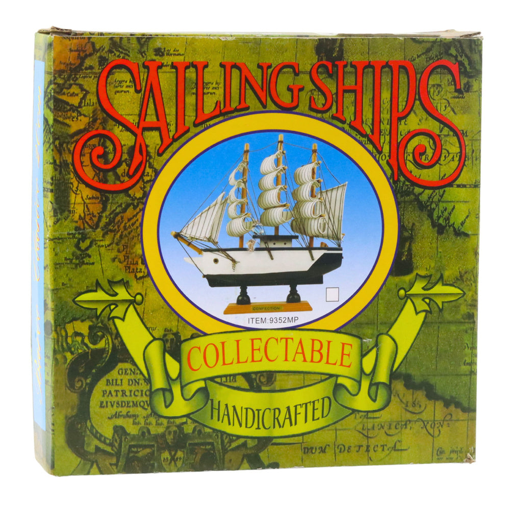 Pirátská plachetnice 20x20cm – dekorační model | černé plachty