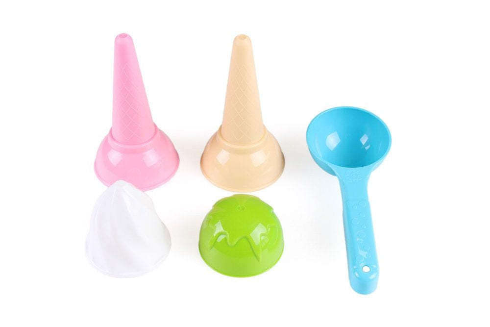 Sada forem na zmrzlinu do písku – s lžičkou a kornoutky