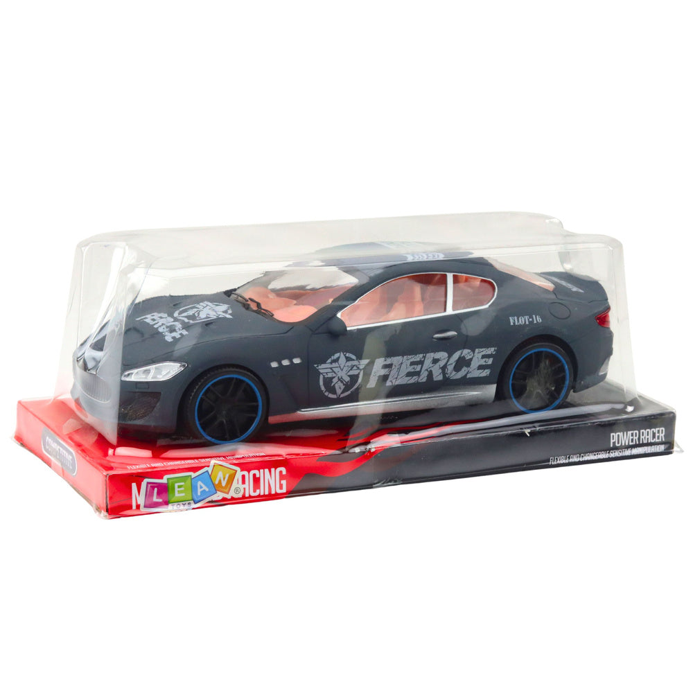 Sportovní auto s pohonem zadních kol – matná šedá karoserie