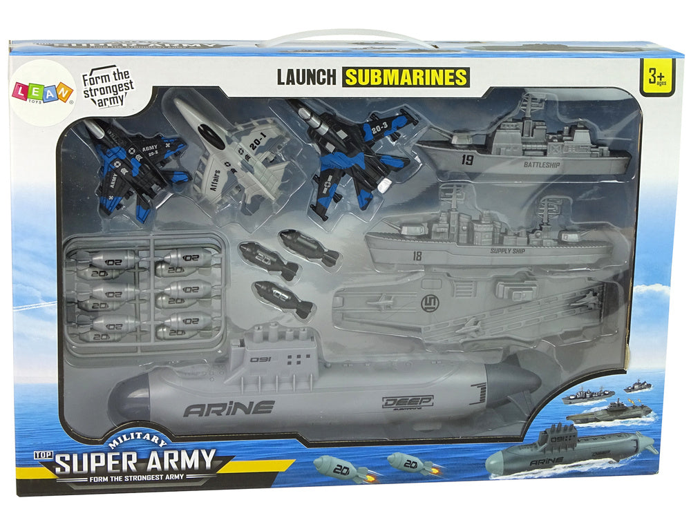 Vojenská námořní základna s letadly a ponorkou s výstřelnou