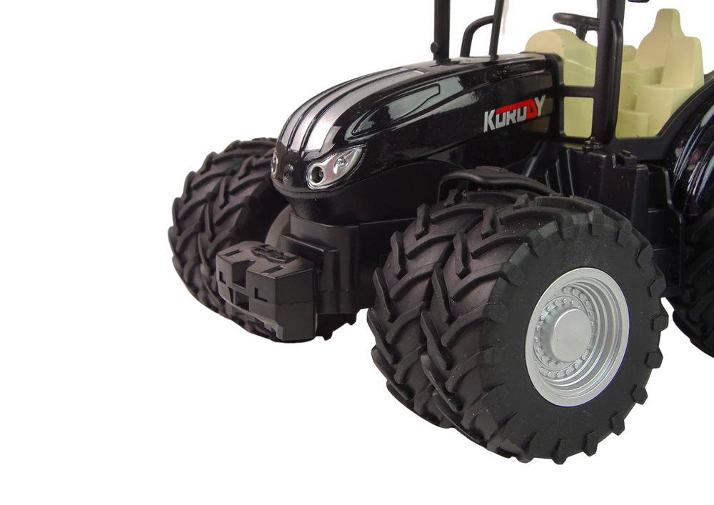 RC traktor na dálkové ovládání 2.4G s kovovým tělem – černý