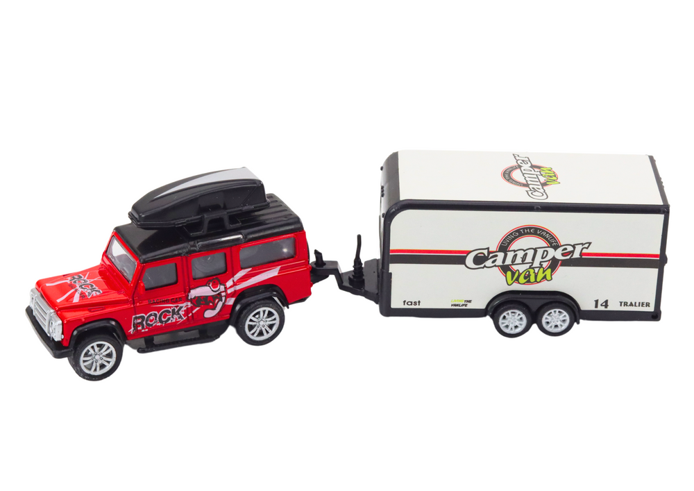 Terénní auto s přívěsem a karavanem – kovový pohon