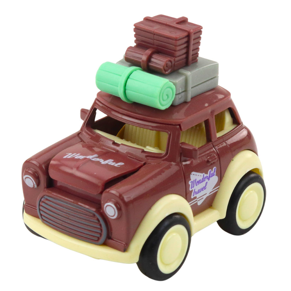 Kovové cestovní auto s frikcí a poskakující kapotou