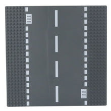 Stavební deska silnice s kanály 26×26 cm – kompatibilní s kostkami