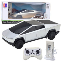 RC auto pickup s vyhýbáním překážkám a LED světly – stříbrné