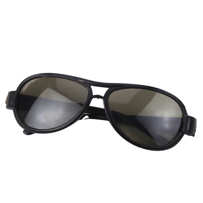 Vojenská puška se zvukem a příslušenstvím – khaki