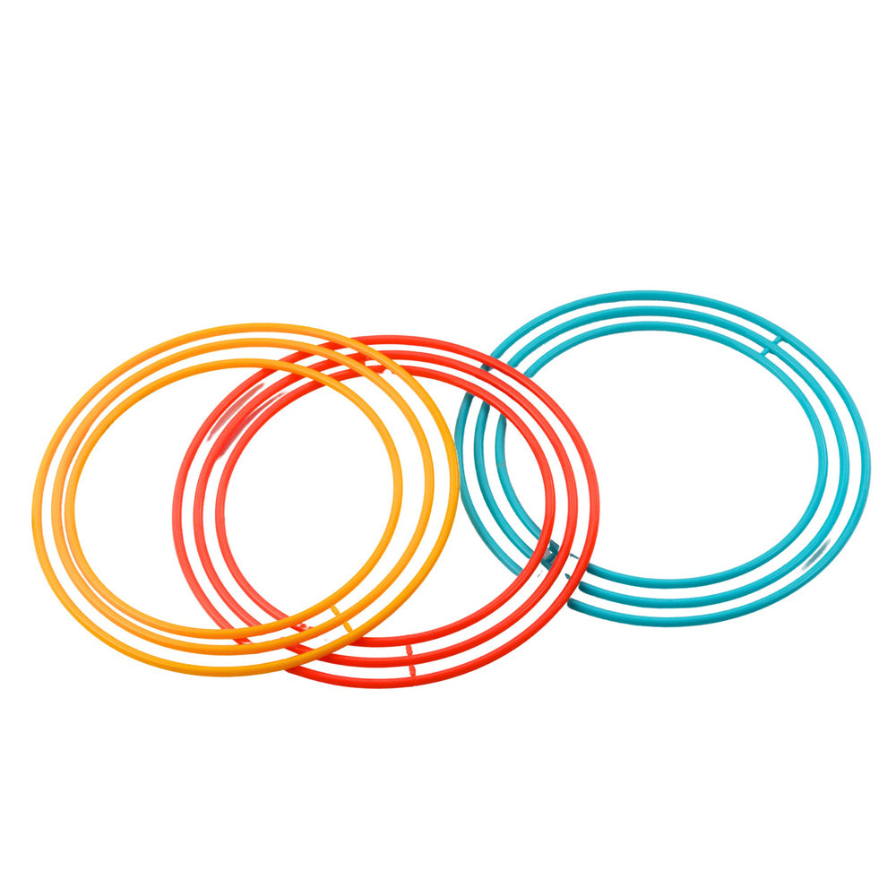 Hra na zručnost – házení kroužků na terč s kapybarou