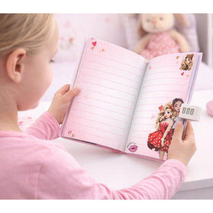 Dívčí deník se zámkem a melodií – barevné stránky se srdíčky
