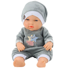 Panenka miminko v šedém pyžamu s čepičkou – 30 cm