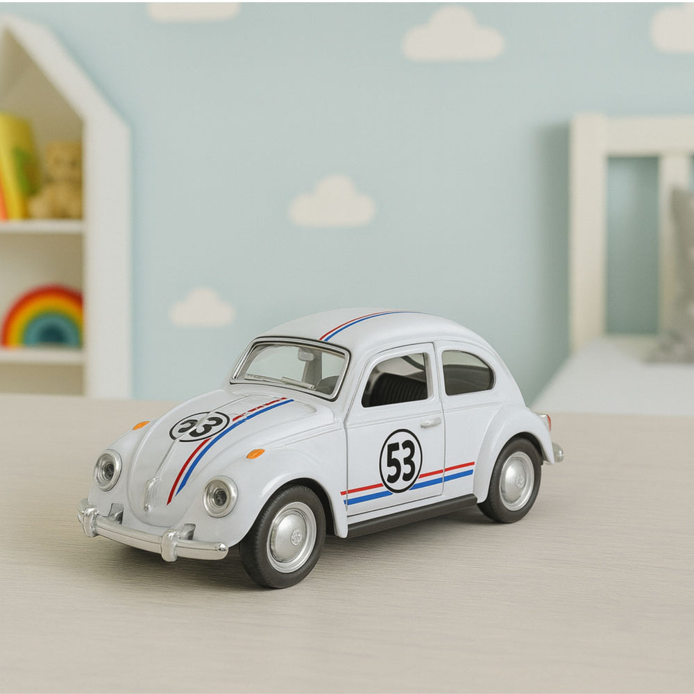 Kovové autíčko Brouk s otevíracími dveřmi 1:32 – bílé