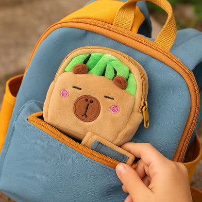 Plyšová peněženka s klíčenkou Kapybara meloun zelená 9,5 × 8 cm