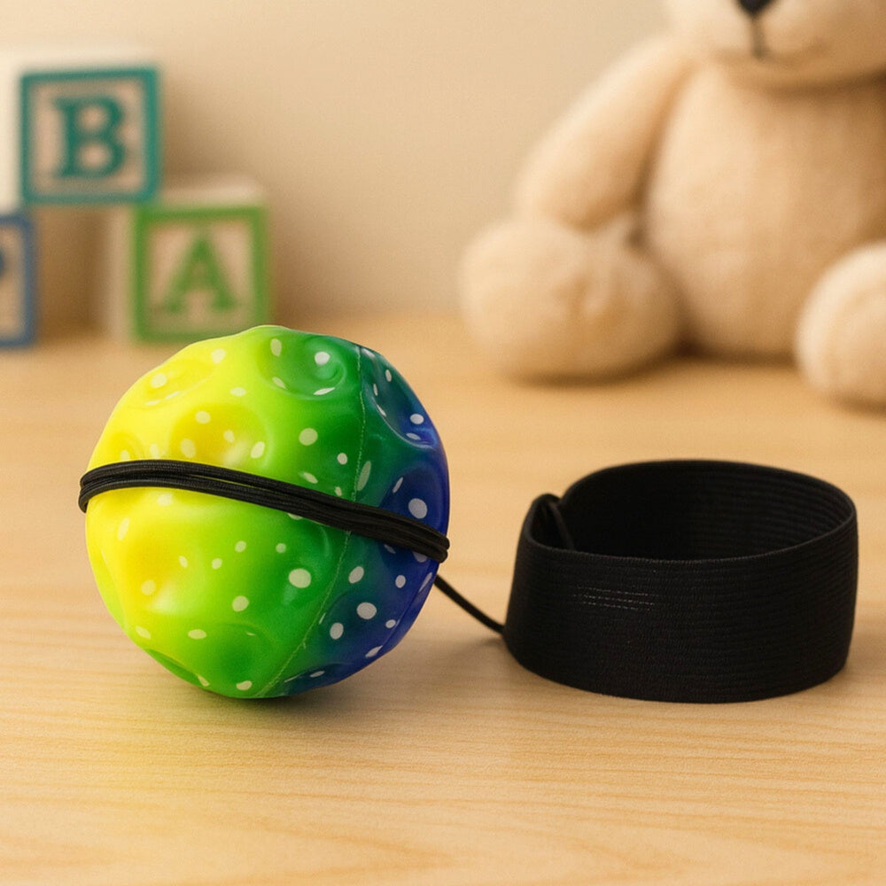 Antistresový míček na gumičce s důlky – senzorická hračka 6 cm