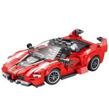 Stavebnice závodního auta FXX K – 360 dílů, červená