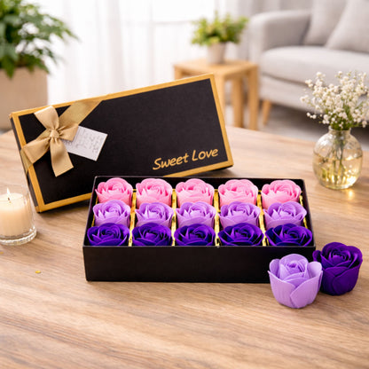 Flower Box s 18 vonícími dekorativními růžemi – fialová
