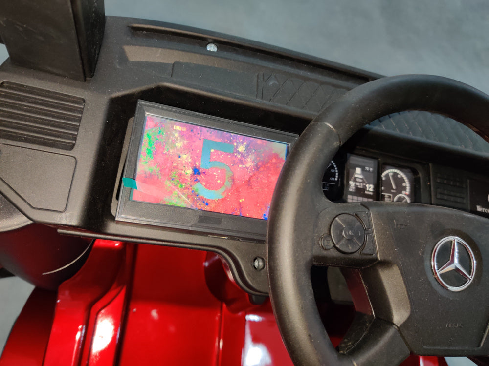 Auto na Akumulator Mercedes Actros Czerwone Lakier