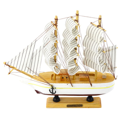 Dekorační model trojstěžníku – s plachtami bílý 24cm