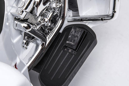 Dětská elektrická motorka trojkolka Goldwing bílá