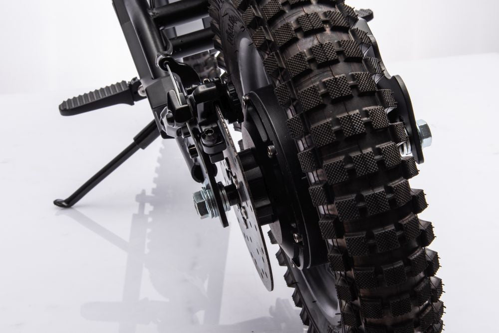 Elektrická motorka cross na akumulátor 36V A9901 černá