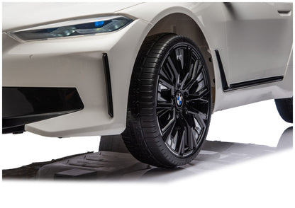 Elektrické autíčko BMW i4 4x4 JE1009 pro děti – bílé