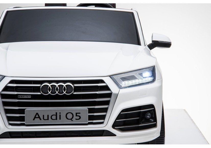 Elektrické auto Audi Q5 – dvoumístné s pilotem | bílé