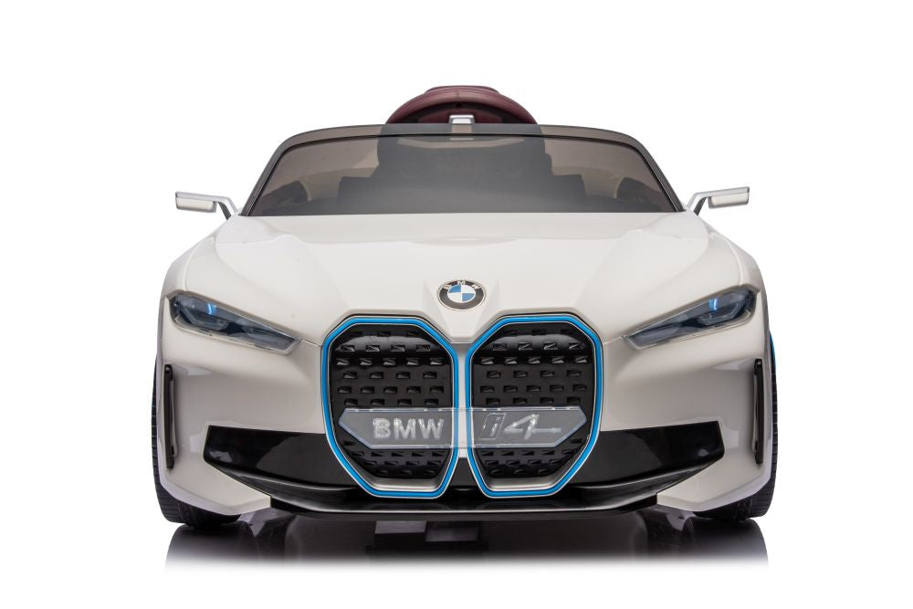 Elektrické auto BMW I4 4x4 na akumulátor bílé