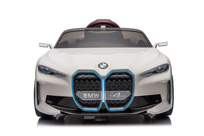 Elektrické auto BMW I4 4x4 na akumulátor bílé