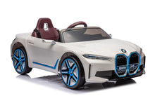 Elektrické auto BMW I4 4x4 na akumulátor bílé