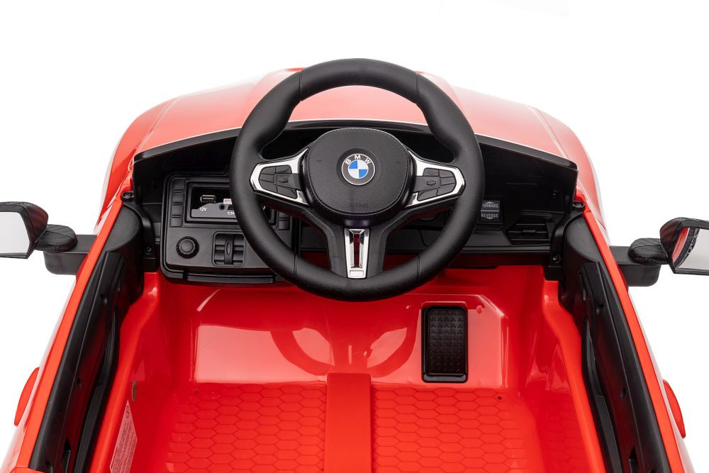 Elektrické auto BMW M4 – na akumulátor červené | BMW