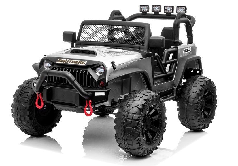 Elektrické auto Jeep JC666 na akumulator lakované stříbrné
