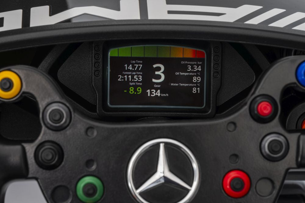 Elektrické auto Mercedes AMG GT3 s akumulátorem bílé