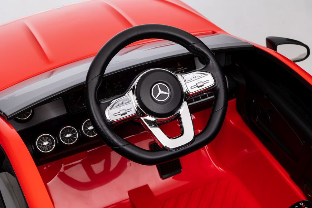 Elektrické auto Mercedes CLA 45s AMG 4x4 červené