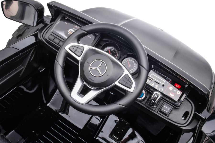 Elektrické auto Mercedes DK MT950 4x4 lakované černé