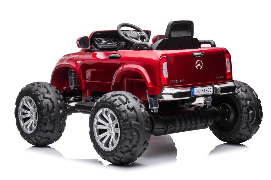 Elektrické auto Mercedes DK MT950 4x4 lakované červené