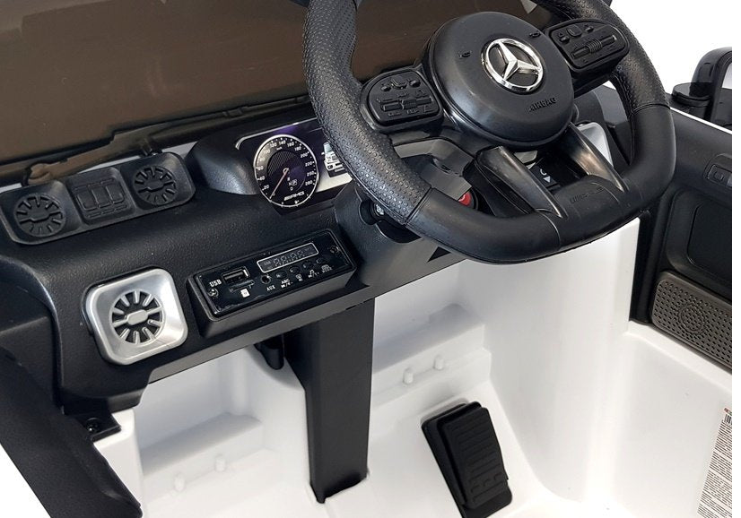 Elektrické auto Mercedes G63 s akumulátorem bílé