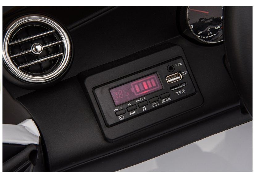 Elektrické auto Mercedes GLC 63S dvoumístné s dálkovým ovládáním bílé