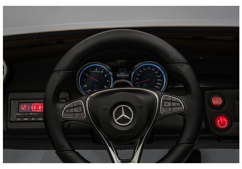 Elektrické auto Mercedes GLC 63S dvoumístné s dálkovým ovládáním bílé