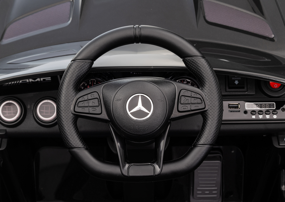 Elektrické auto Mercedes GTR s dálkovým ovládáním černé