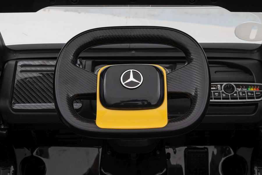 Elektrické auto Mercedes s návěsem a LCD displejem – žluté