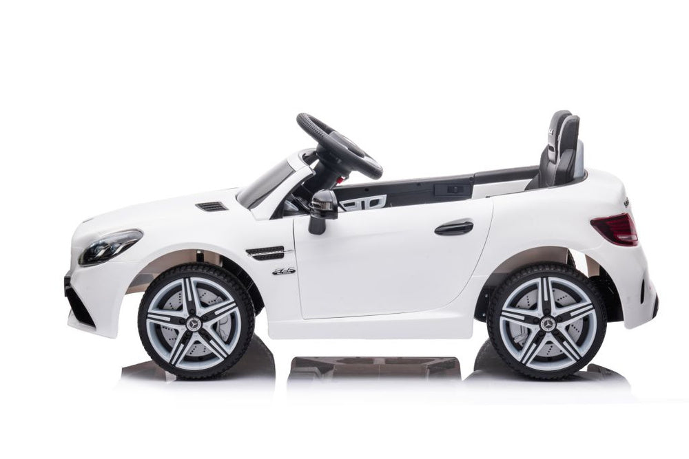 Elektrické auto Mercedes SLC 300 s akumulátorem bílé