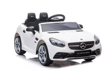Elektrické auto Mercedes SLC 300 s akumulátorem bílé