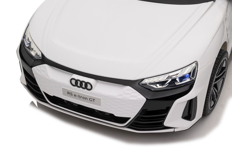 Elektrické auto na akumulátor Audi E Tron GT QLS 6888 bílé