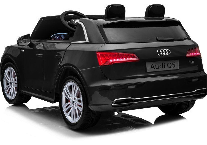 Elektrické auto na akumulator Audi Q5 dvoumístné s pilotem černé