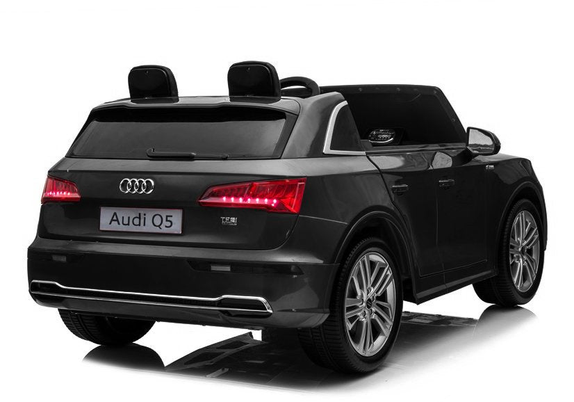 Elektrické auto na akumulator Audi Q5 dvoumístné s pilotem černé