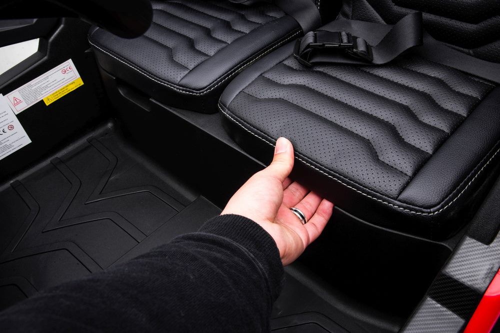 Elektrické auto na akumulátor Buggy STRONG A032 bílé