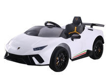 Elektrické auto na akumulator Lamborghini Huracan s pilotem bílé