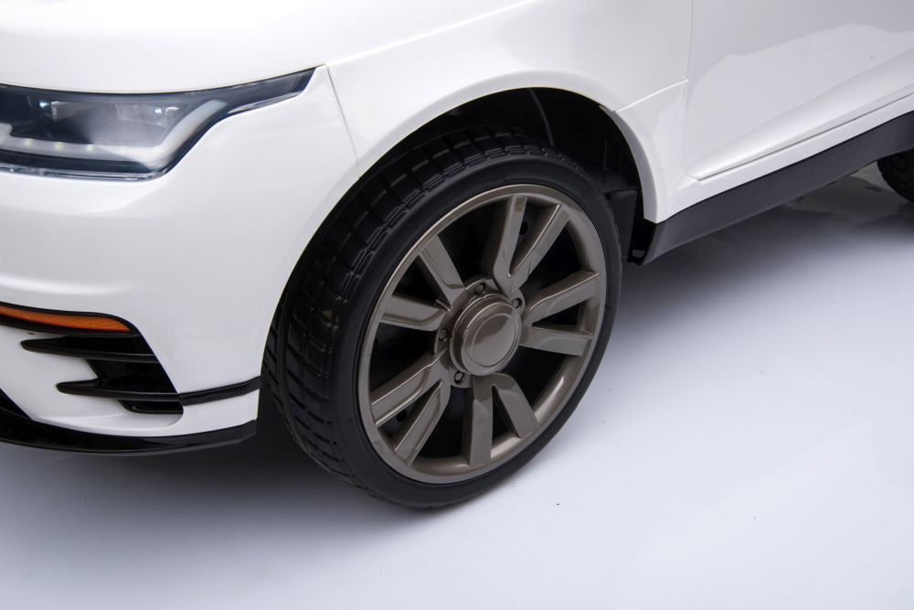 Elektrické auto na akumulátor – s drift funkcí BLT 688 | bílé
