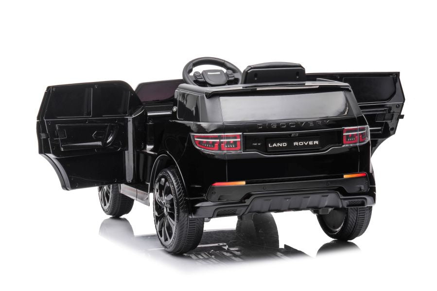 Elektrické auto Range Rover s lakovanou karoserií černé