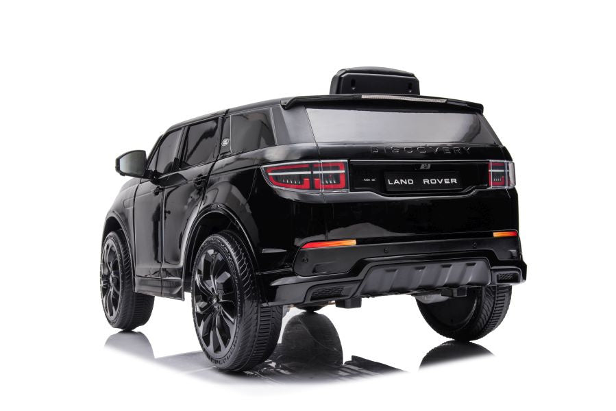 Elektrické auto Range Rover s lakovanou karoserií černé